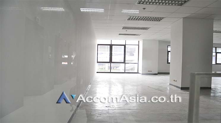  1  Office Space For Rent in Charoen Nakhon ,Bangkok BTS Krung Thon Buri at Thai Sri Tower AA13896
